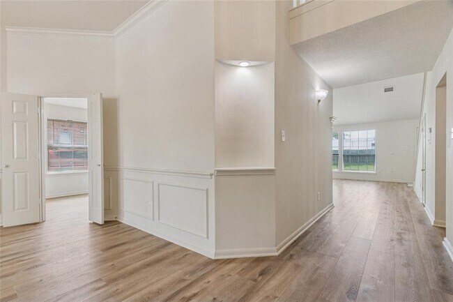 Building Photo - 1623 Brazos Gate Dr