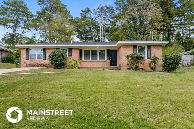 Building Photo - 1281 Hiawatha Dr NE