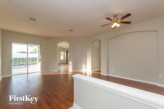 Building Photo - 5032 Balsam Dr