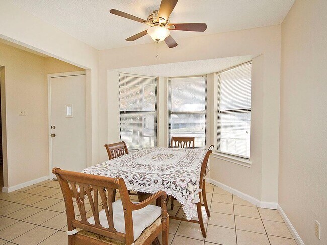Foto del edificio - 904 Norwell Ln