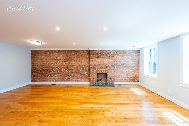 Foto del edificio - 176 Coffey St