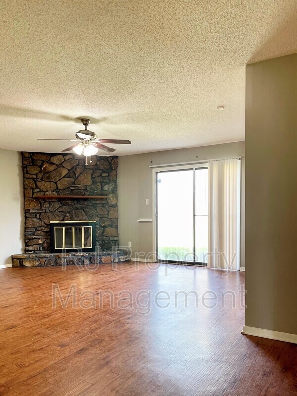 Building Photo - 1504 Timber Line Cove