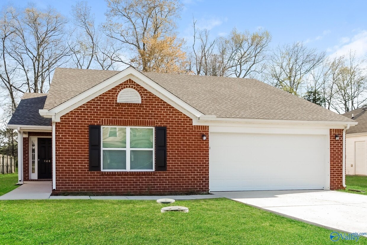 Primary Photo - 146 Carillo Ln