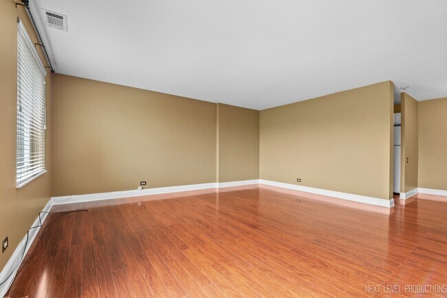 Building Photo - 430 Walnut Creek Rd