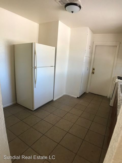 Building Photo - 6017-6053-6053 N 61st Ave