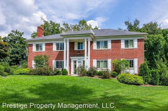 Building Photo - 3832 Ault Park Ave