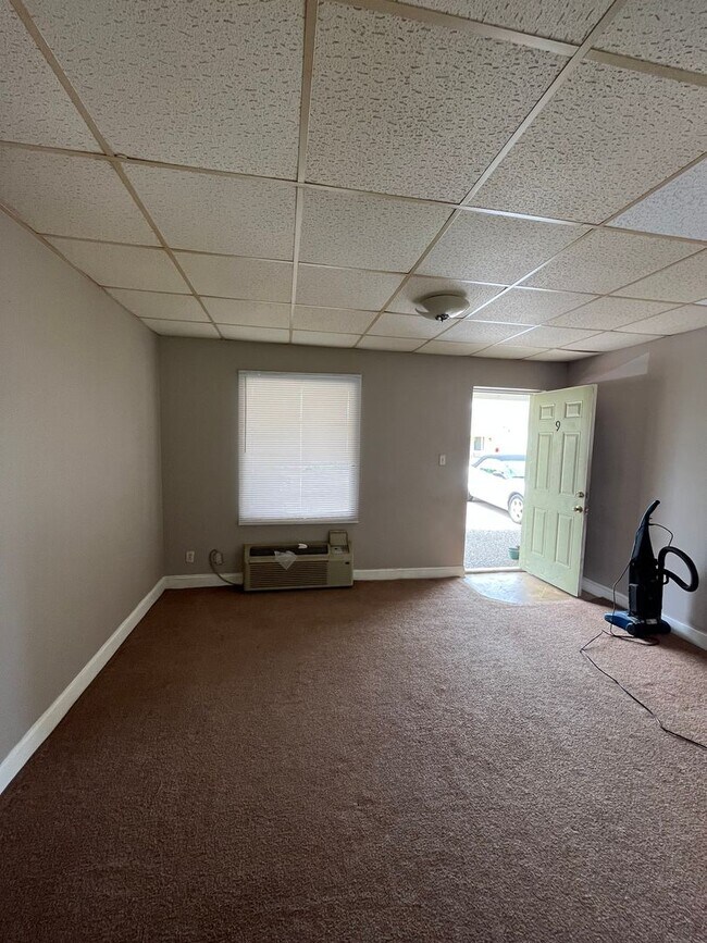 Foto del edificio - Studio Apartment in Joelton, 20 Minutes to...