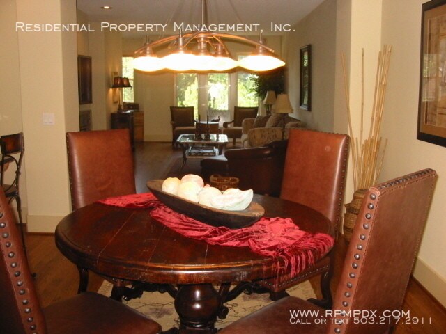 Building Photo - 5055 W Sunset Dr