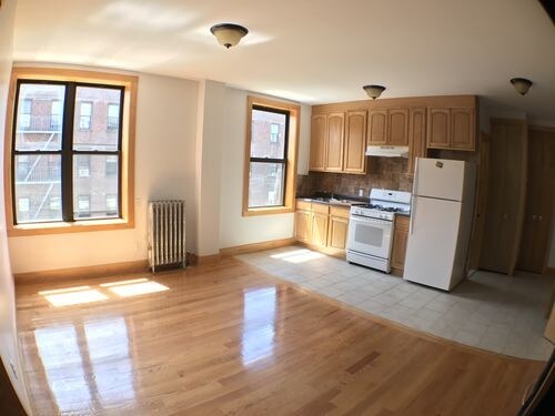 Primary Photo - 2335 29th Ave