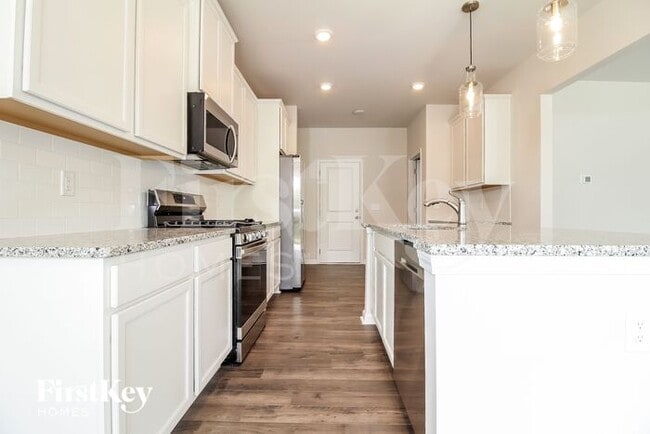Building Photo - 300 Ashborne Ln