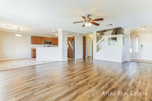 Foto del edificio - 912 E Mayfield Cir