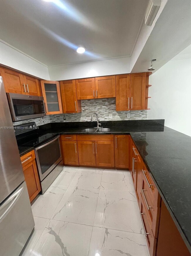 Foto del edificio - 1840 W 73rd Pl
