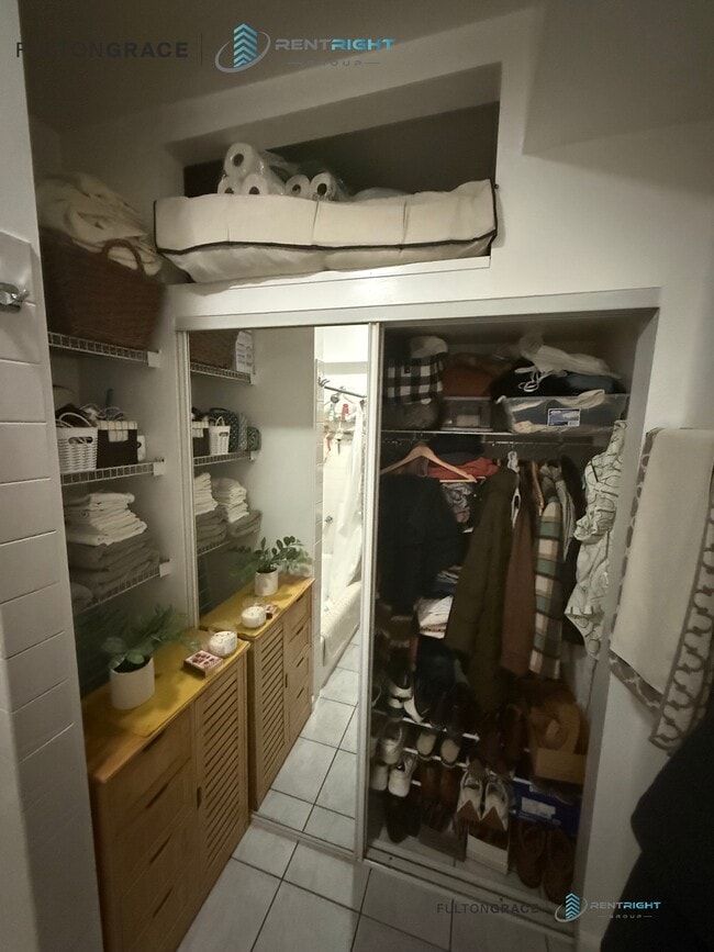 Foto del edificio - 1348 N Cleaver St