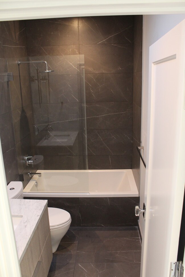 Building Photo - 1673 17th Ave