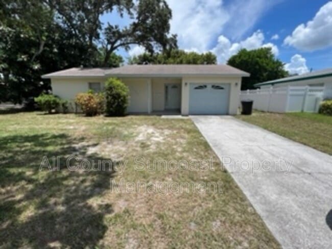 Photo - 2925 Pinellas Point Dr S House