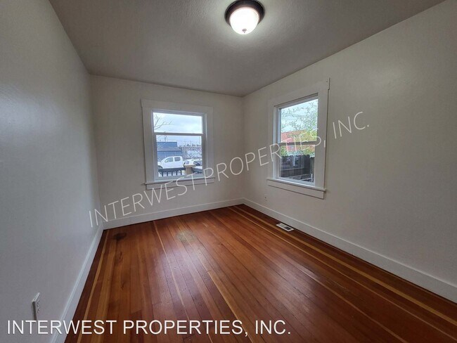 Foto del edificio - 3 br, 1 bath House - 329 SE 79TH AVE