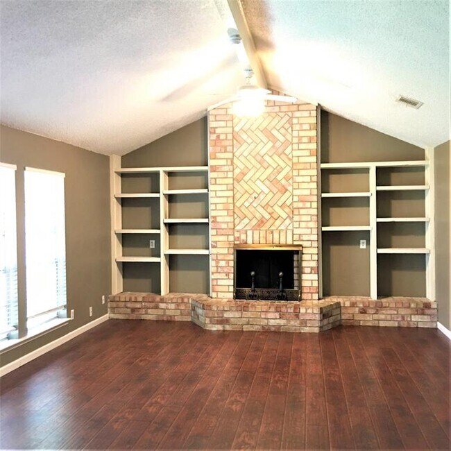 Building Photo - 22419 Coriander Dr