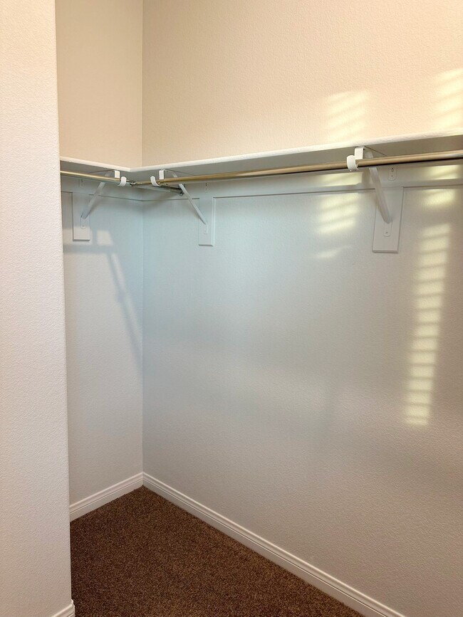 Foto del edificio - 11585 Salt Creek Ave