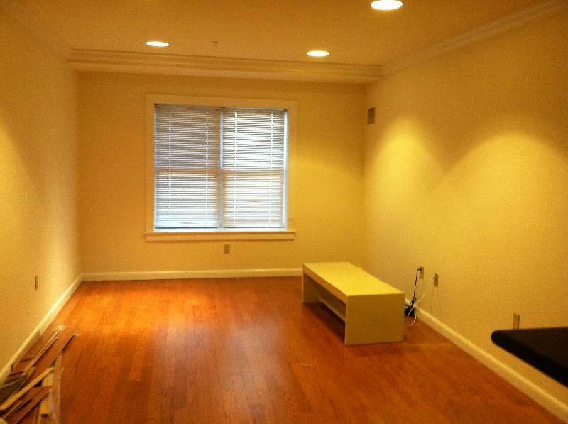 Primary Photo - 122 Mountfort St