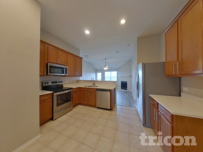 Building Photo - 1228 Artesia Dr