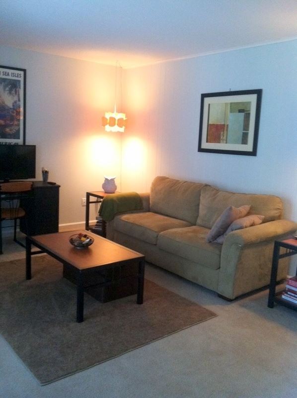 Building Photo - 1 br, 1 bath House - 811 Colony Dr. E72