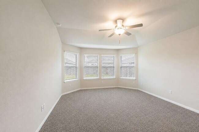 Foto del edificio - 613 Wild Spur Ln