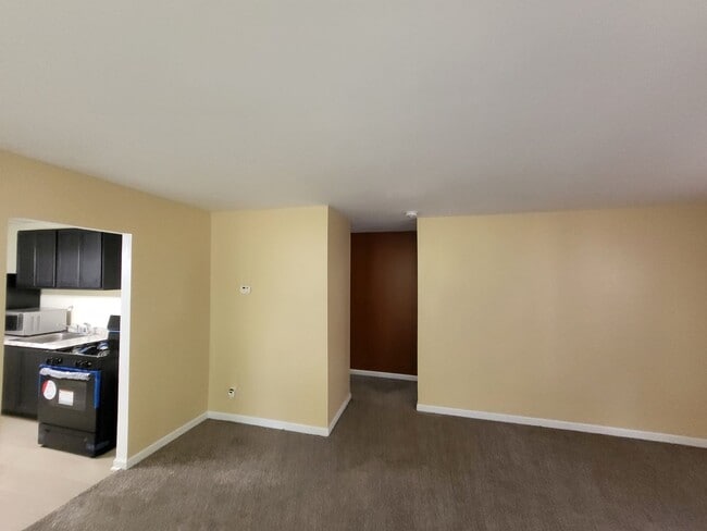 Building Photo - 3 bedroom home on Flint's North-east side