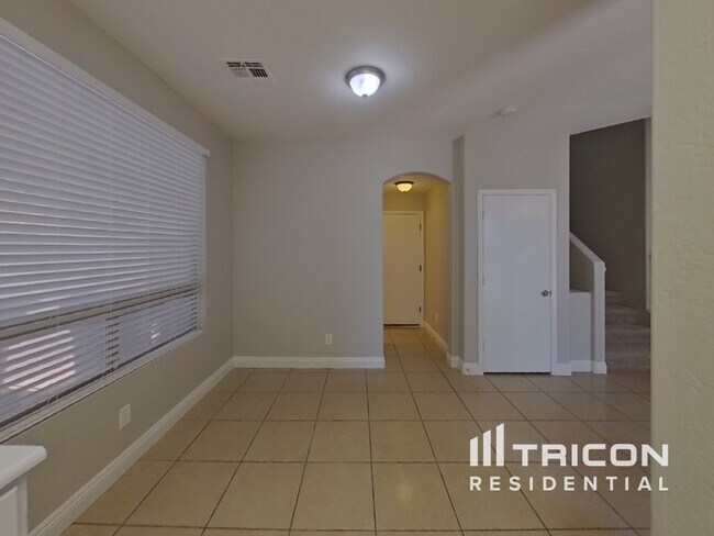 Foto del edificio - 1718 S 114th Dr