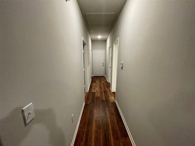 Foto del edificio - 2721 Ginger Ct