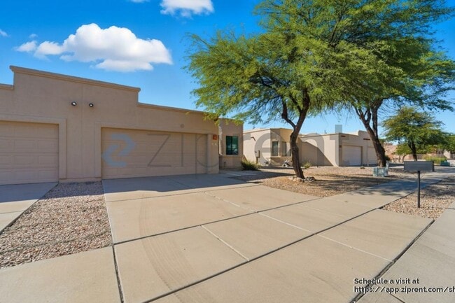 Building Photo - 8119 N Peppersauce Dr