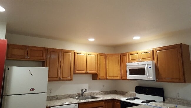 Photo - 5250 S Huron Way Apartment