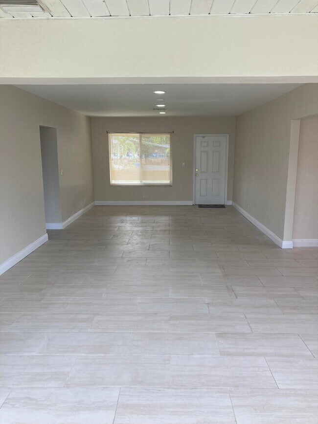 3231 SW 23rd Ct, Fort Lauderdale, FL 33312 House Rental in Fort