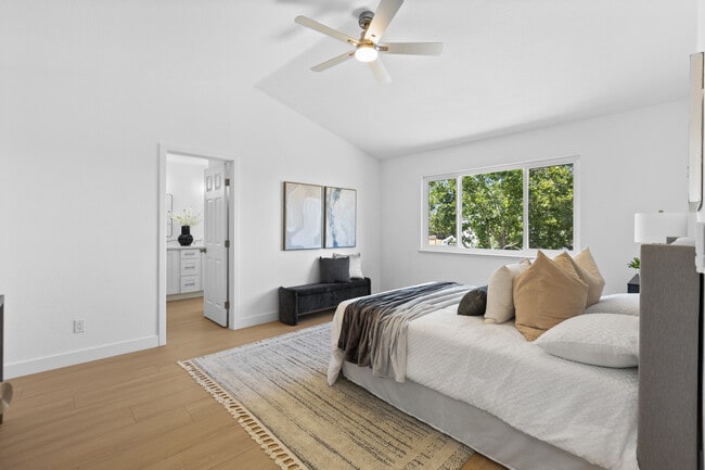 Foto del edificio - 8647 Cord Way