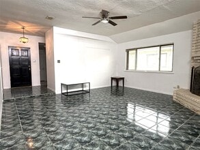 Building Photo - 10807 Emery Dr