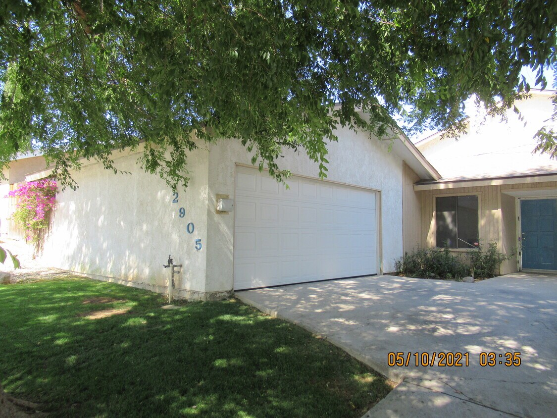 Primary Photo - 2905 La Costa St