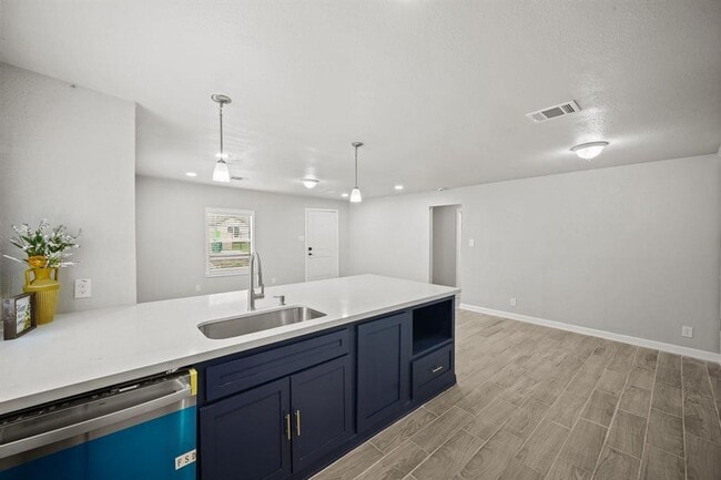 Building Photo - 3430 Seabrook St