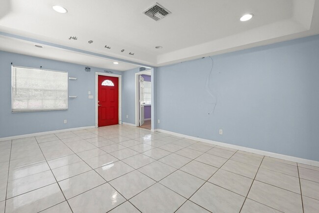 Building Photo - 816 20th St