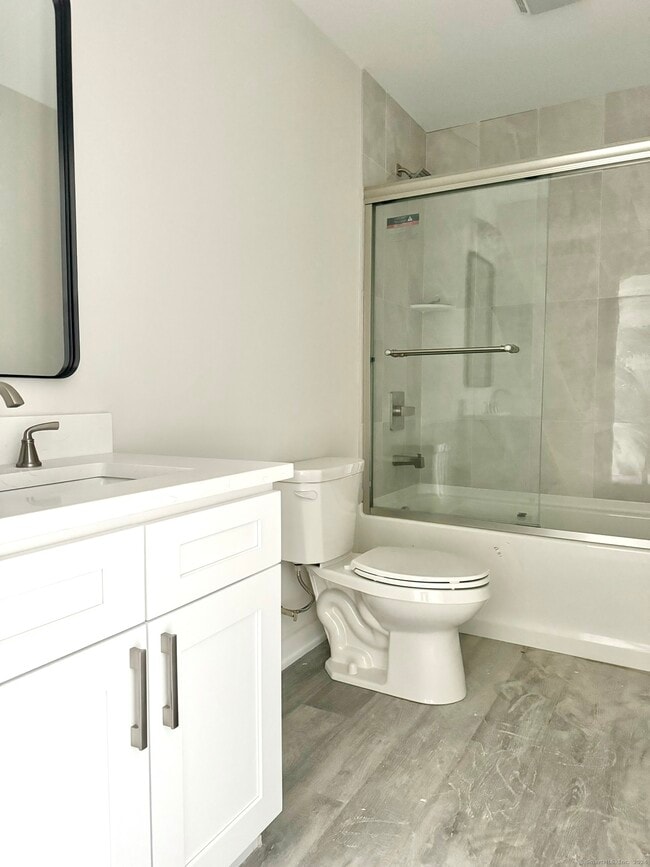 Building Photo - 79 Lawrence St