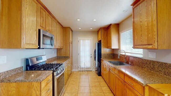 Foto del edificio - 10306 Mammoth St