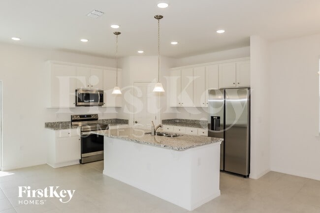 Foto del edificio - 1570 Isleta Lp