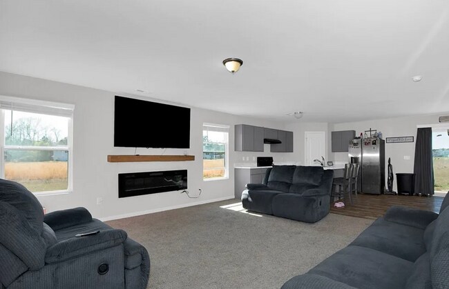 Foto del edificio - NEW LISTING!!!!!