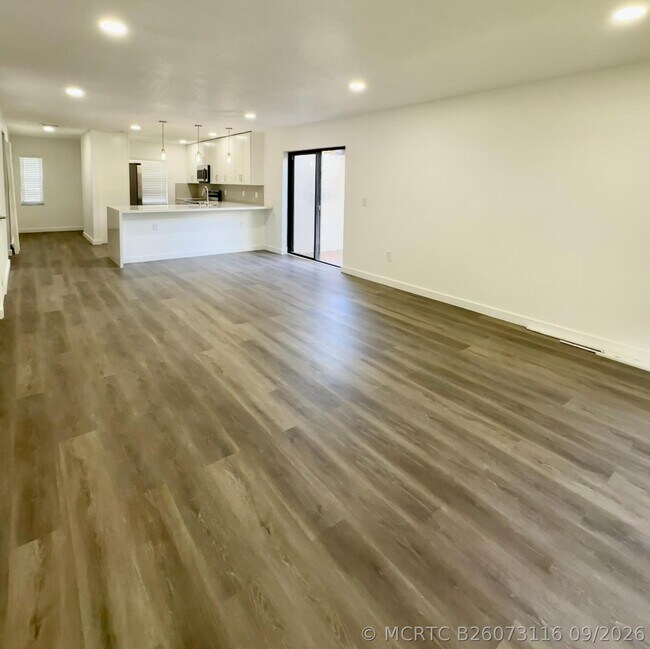 Building Photo - 21741 Cypress Dr