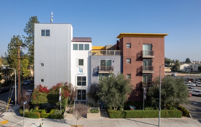 Building Photo - Legacy Apartments