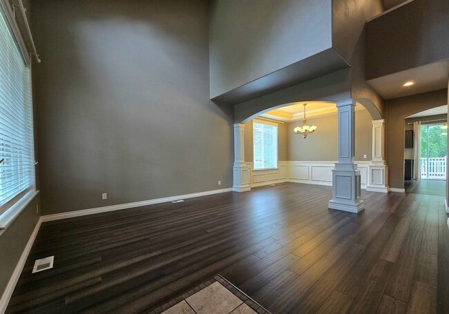 Foto del edificio - 4 Bedroom Home in Everett Available Now!