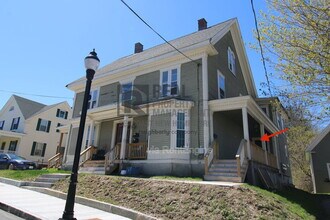 Building Photo - 40 Grove St