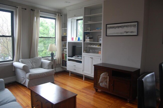 Foto del edificio - 58 Winthrop St