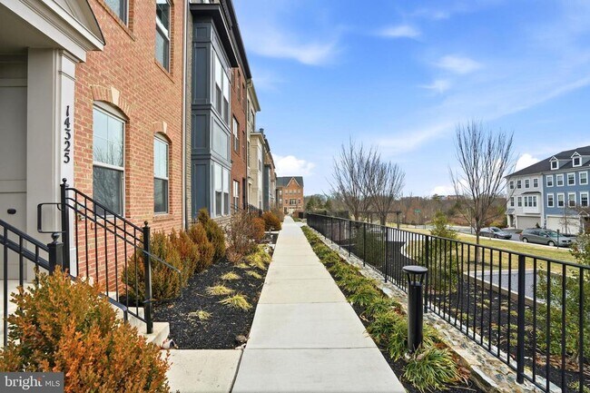 Foto del edificio - 14325 Potomac Heights Ln