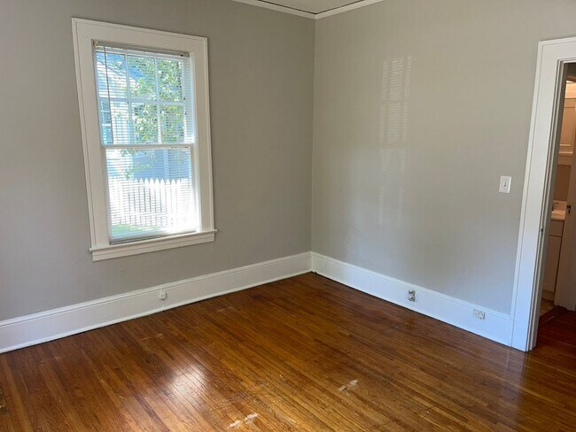 Foto del edificio - Adorable One Bedroom Apartment in Dilworth!