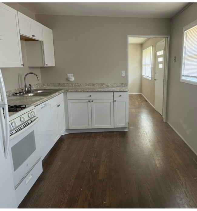 Gabinetes/encimeras nuevos - 3765 Clearwater Dr