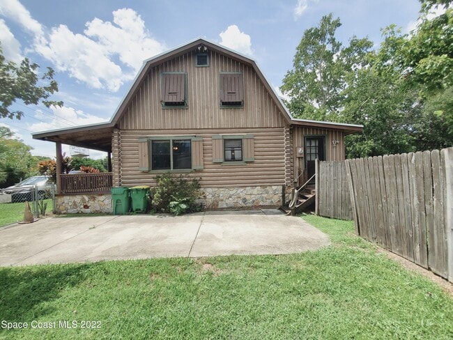 Foto del edificio - 5150 Curtis Blvd